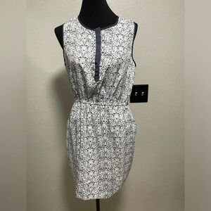 NWOT Forever 21 Sleeveless Blue Floral Print Knee Length Dress Size Medium